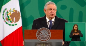 AMLO presume que vacuna Astrazeneca llegaría antes según le informó Gatell