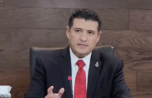 “INAI no permite que las y los servidores públicos actúen en opacidad”, advierte Adrián Alcalá sobre reformas constitucionales de AMLO