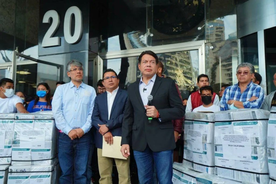 Ni un voto a los “traidores”, pide Mario Delgado para elecciones del domingo