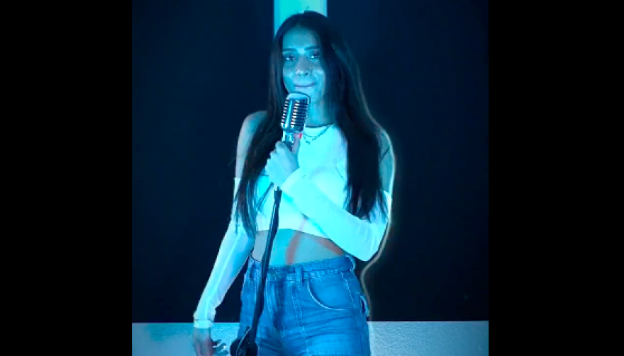 Juncal Solano lanza su canción “continuaremos la transformación” para apoyar a la 4T