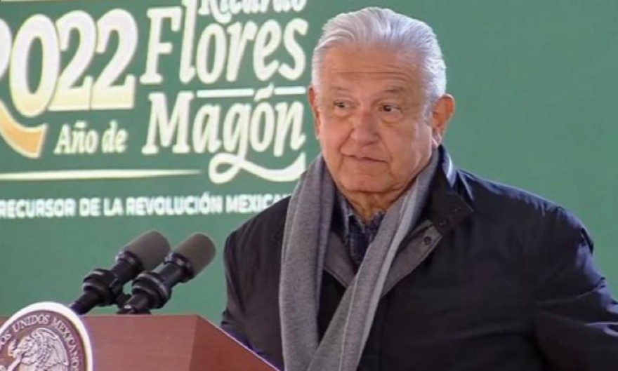 Realizar periodismo en los estados es muy difícil: AMLO