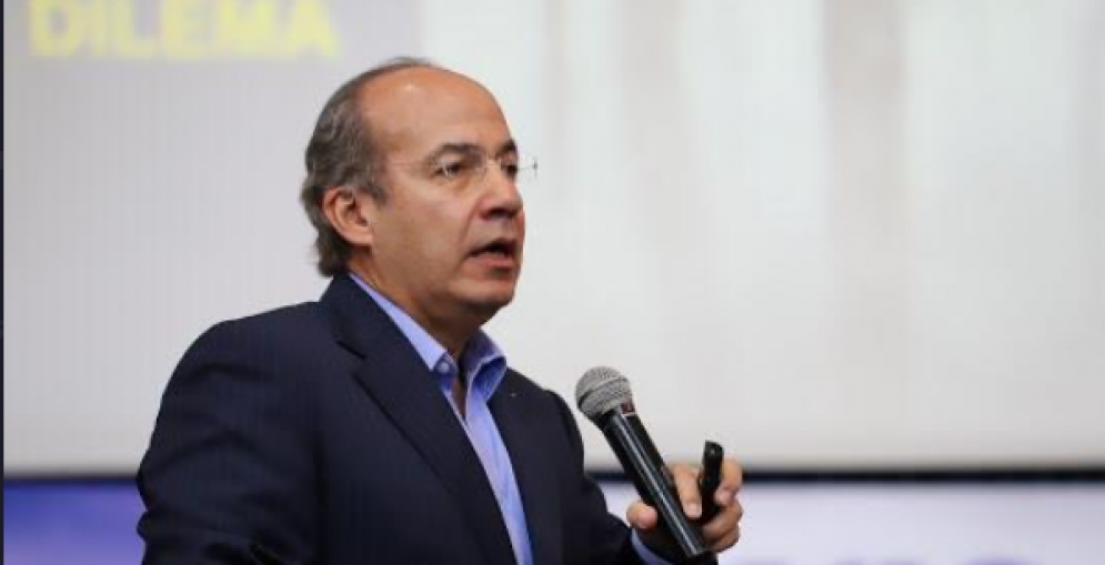Senado Mexicano fue reunido en condiciones insalubres por un capricho presidencial: Calderón