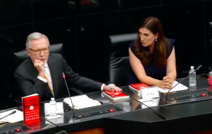 López-Dóriga advierte desde el Senado que la oposición volverá a perder en 2024