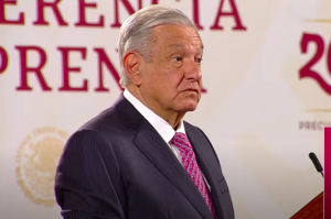 AMLO ahora dice que será hasta el 2023 cuando se tenga un sistema de salud “de primera”