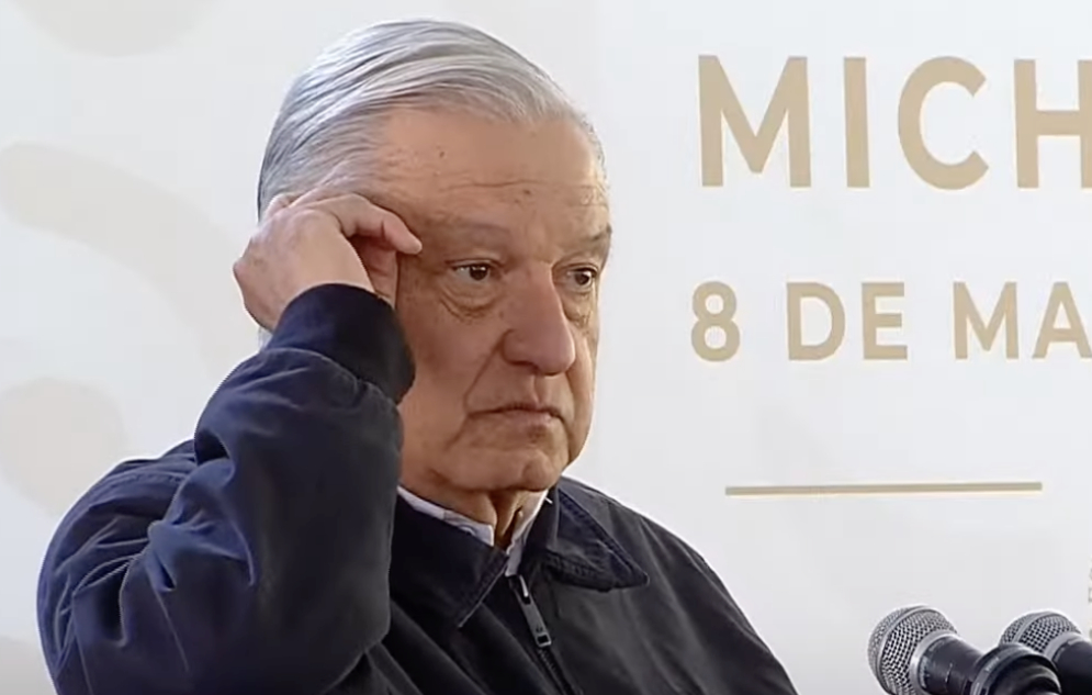 AMLO recomienda a mujeres que marchen en el 8M “se quiten la capucha”: “hay que dar la cara”, dice