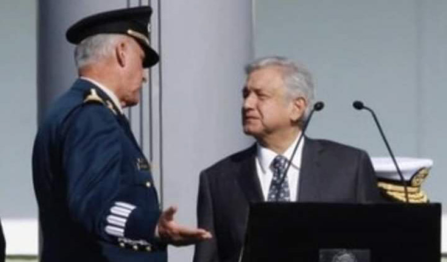 Salvador Cienfuegos y Andrés Manuel López Obrador