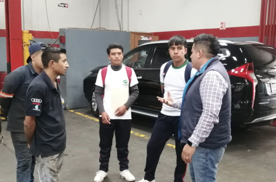 Impulsa la 4T a estudiantes con el sector productivo