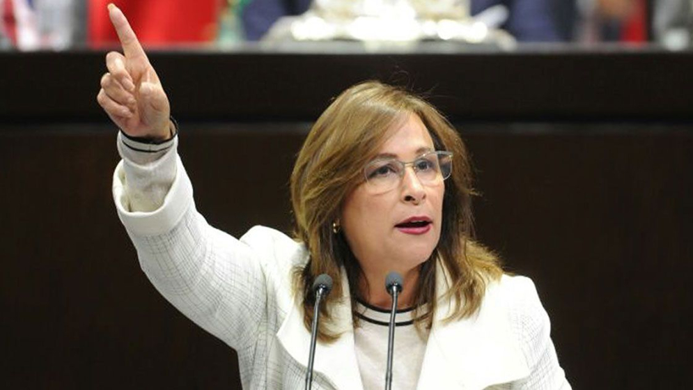 Nahle defiende gasolinas de Pemex y presume que “son de calidad”