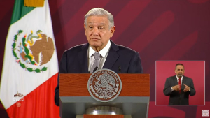 AMLO se lanza contra Luis Estrada; acusa que su nueva película es “un churro” contra su gobierno