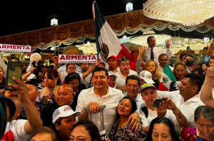 Armenta se compromete a realizar peticiones de migrantes