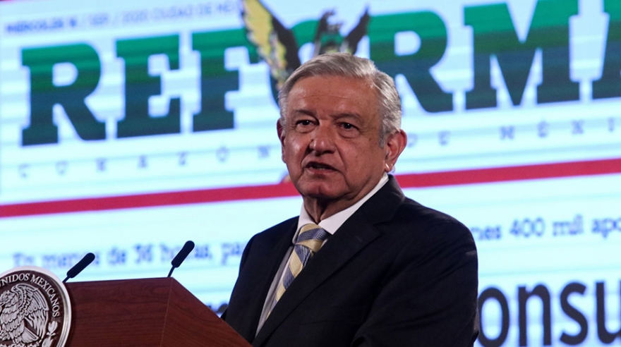 AMLO estigmatiza y hostiga a los medios de comunicación, advierte Amnistía Internacional