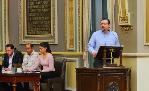 Faltan perfiles en Puebla para enfrentar a Morena: Eduardo Alcántara