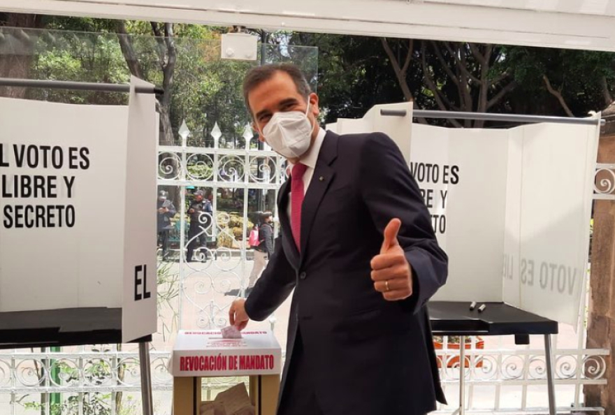 Lorenzo Córdova en la lista de mejores titulares de cargos públicos; 61.4% de los mexicanos lo aprueban