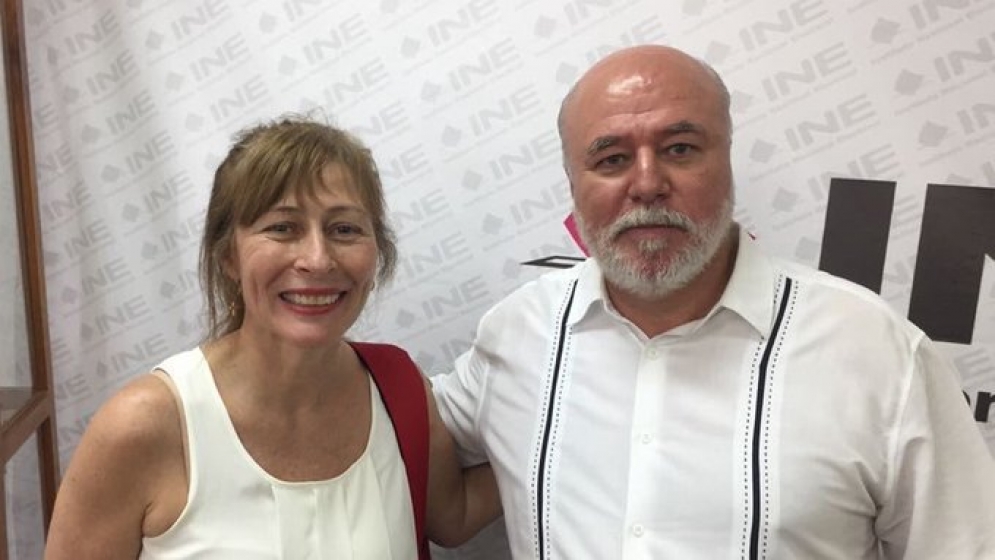 Tatiana Clouthier y su hermano Manuel Clouthier.