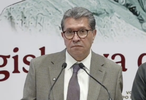 Monreal pone freno a propuesta de Sheinbaum para prohibir que mexicanos con doble nacionalidad lleguen a cargos públicos: “debe analizarse con seriedad”