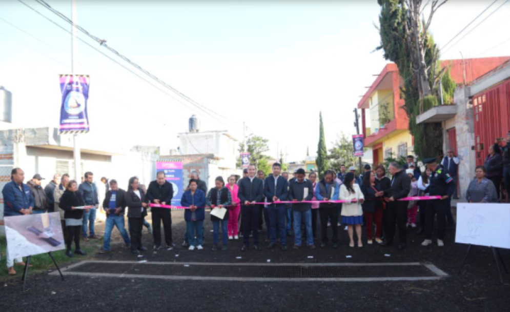 Entregan construcción de la red pluvial en Santa Catarina