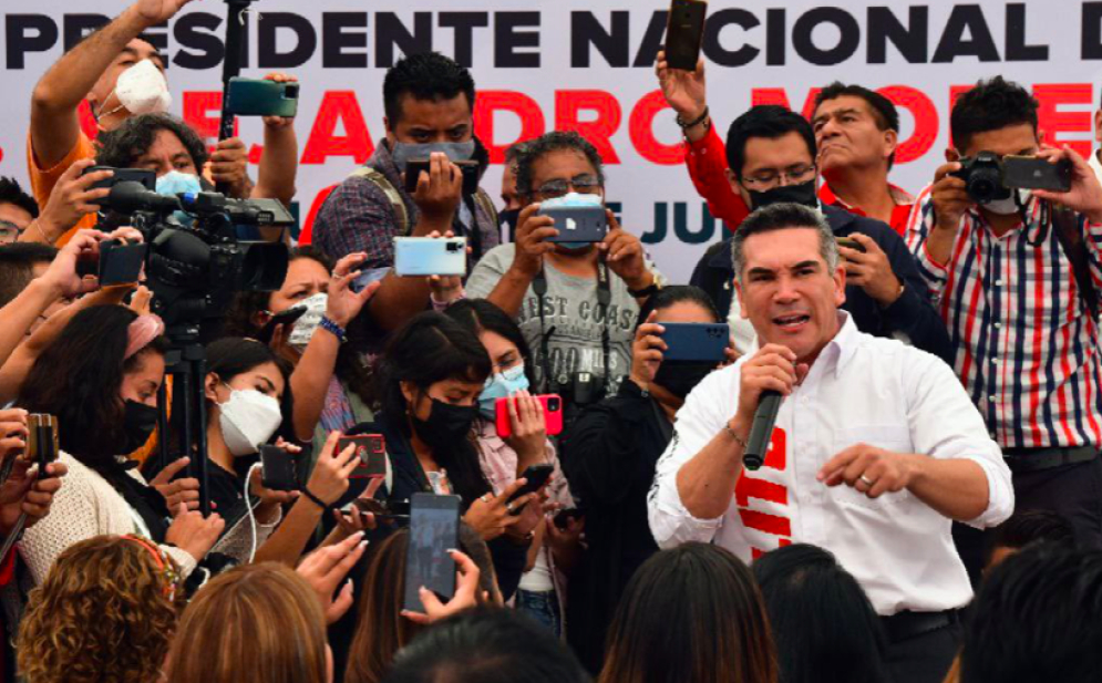 Alito visita a priistas de Puebla y envía mensaje a la 4T: “con su campaña ayudan a que VXM gane la CDMX”