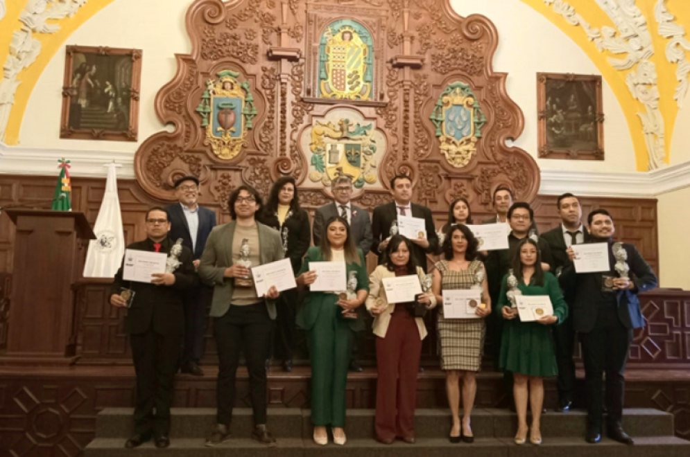 Premia BUAP a las mejores tesis de posgrado