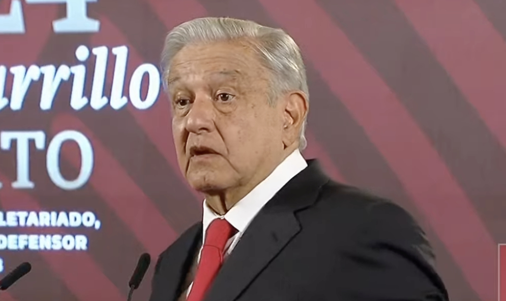 AMLO califica a los asistentes de la #MarchaPorLaDemocracia de “reverendos hipócritas”