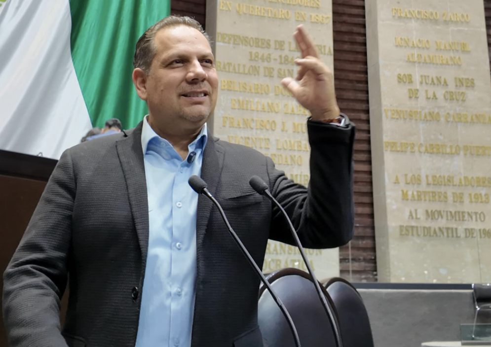 Diputado de Morena propone exámenes psicológicos a aspirantes a diputados tras escándalo discriminatorio de Nay Salvatori