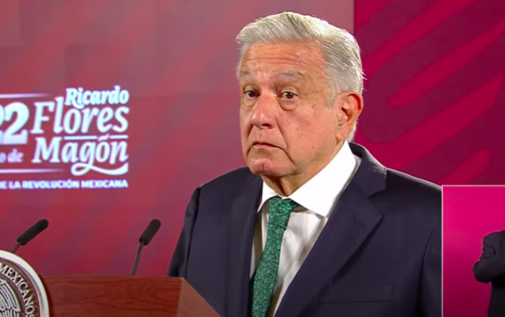 Soy anti-TikTok, se debe luchar contra eso con libros: AMLO