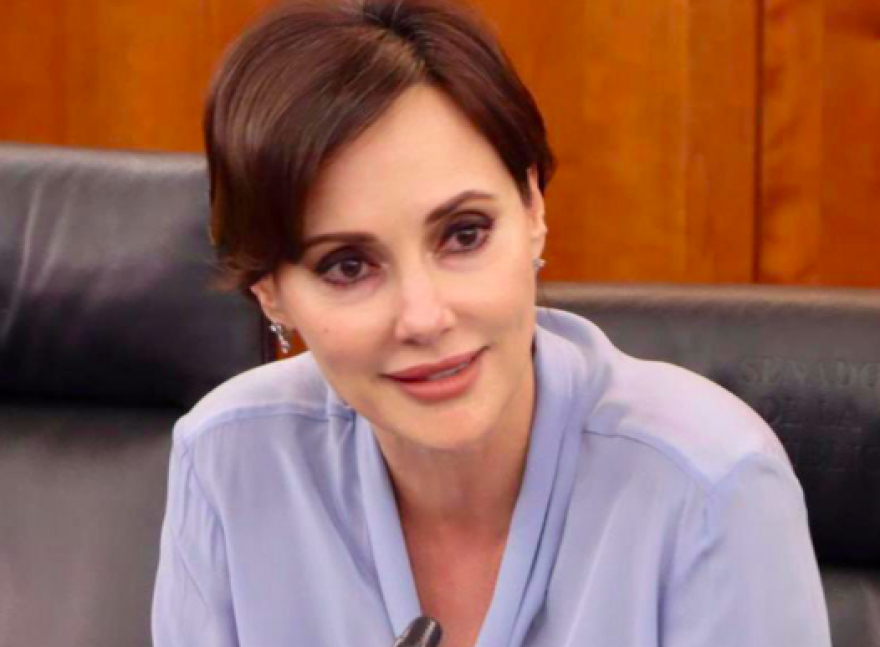 Lilly Téllez se lanza contra Sheinbaum por hacer campaña ilegal anticipada y advierte que le ganará en 2024