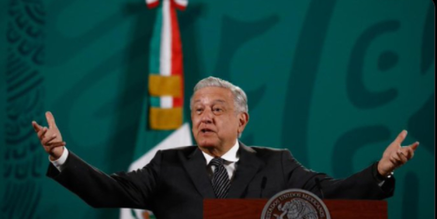 Arremete AMLO contra el INAI; no han hecho nada contra la corrupción, asegura