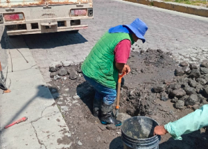 CAPAMH realiza trabajos de mantenimiento en la red de agua y drenaje en distintos puntos de Huamantla
