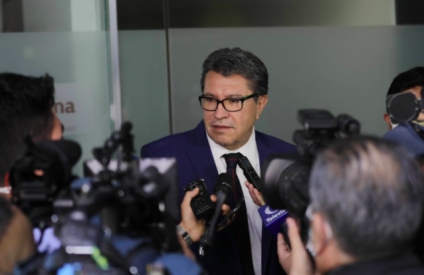 Pide Monreal detener campaña de descalificación contra Zaldívar "no lo merece"